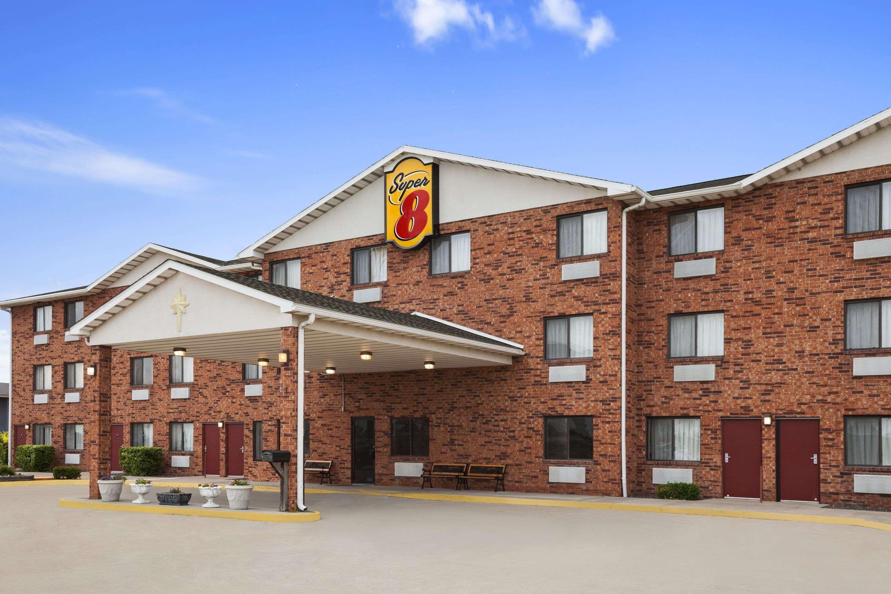 Super 8 By Wyndham Bowling Green Buitenkant foto