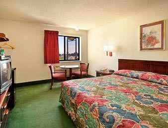 Super 8 By Wyndham Bowling Green Kamer foto