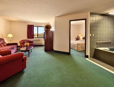 Super 8 By Wyndham Bowling Green Kamer foto